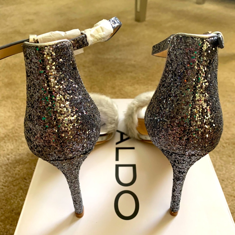 Shoes - Picture 5 of 6
